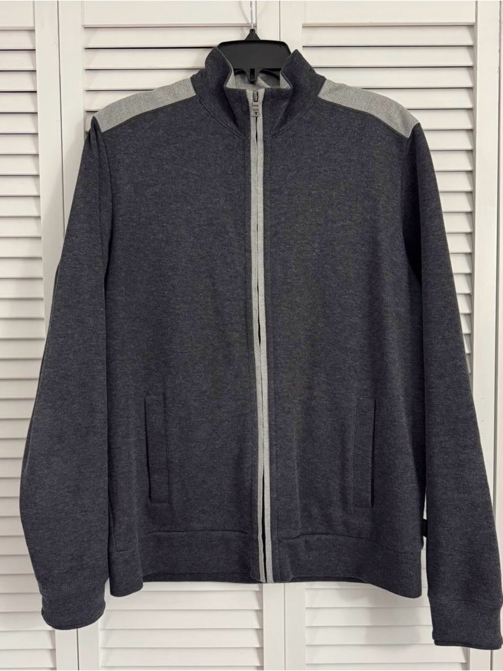 Hugo Boss Men's Medium Gray Full-Zip Sweater Jacket Luxury Knit Cardigan Coat